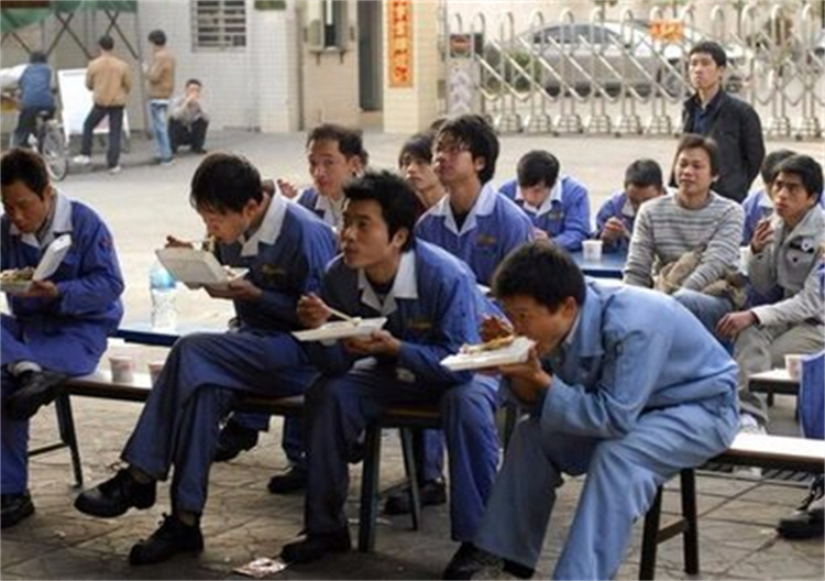 初中畢業生的三條出路!選擇最適合自己的那一條!