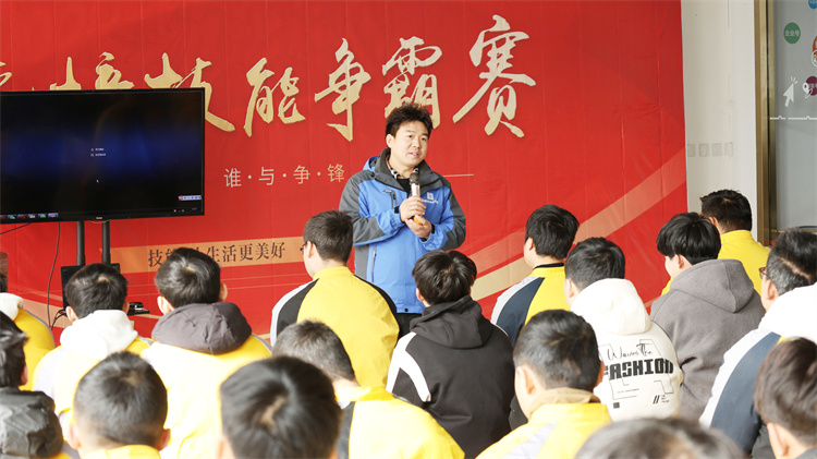 掌握前沿技術,馭見未來 ——連順自動變速箱專修技術總監走進西安萬通,共話汽車行業新未來