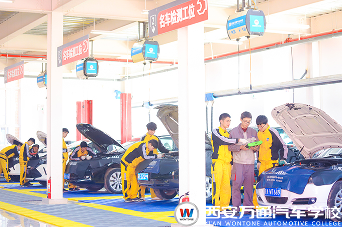 現在學什么專業好?為什么說汽修專業是未來發展的風向標