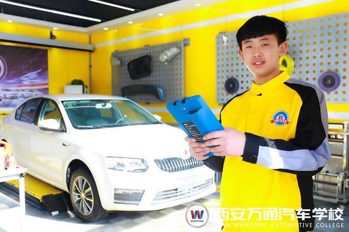 西安萬通汽車學(xué)校學(xué)子——賈朝剛 西安萬通汽車學(xué)校學(xué)子——賈朝剛