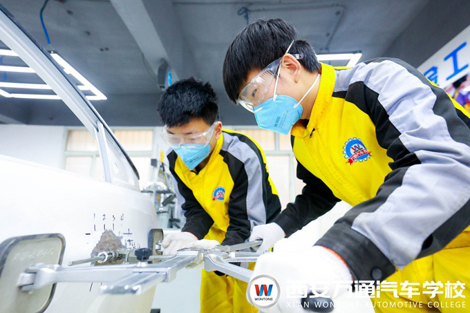 西安萬通汽車學校實訓教學課堂 西安萬通汽車學校實訓教學課堂