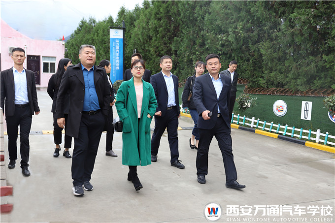 奇瑞集團(tuán)來(lái)西安萬(wàn)通參觀交流，洽談校企合作