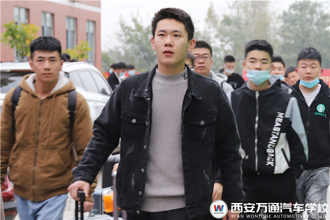 年末提升學汽修技術，沖刺就業好未來！