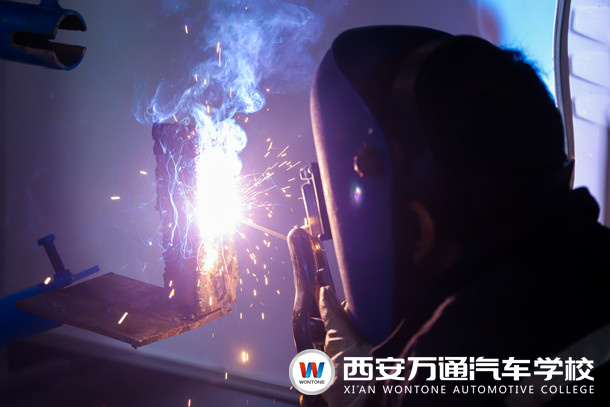 新手30天精通焊接技術|西安萬通秋季焊接班火熱報名中!