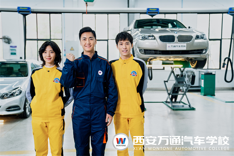 初高中女生適合學(xué)汽修專(zhuān)業(yè)嗎？該選什么汽修類(lèi)專(zhuān)業(yè)？