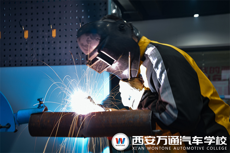 零基礎學焊接技術,推薦你來西安萬通!央企校企定向班火熱招生中!