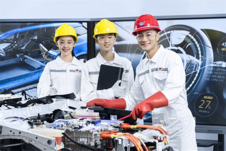 8月汽車銷量出爐,新能源汽車新車銷量市場占有率達32.8%!