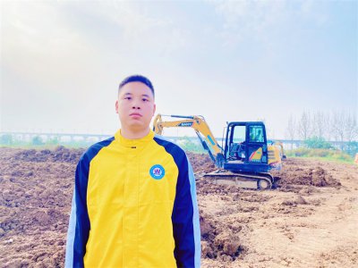 堅定內心最真實的選擇,做最好的自己      ——西安萬通汽車學校新生羅偉