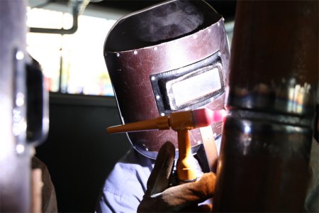 學習焊接有前途嗎?轉行當焊工怎么樣?